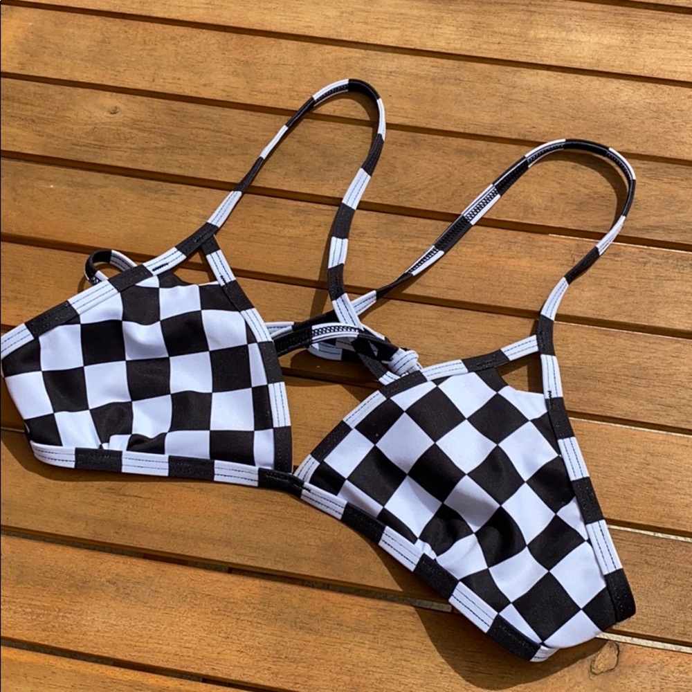 JOLYN Finn Top in SOCAL print